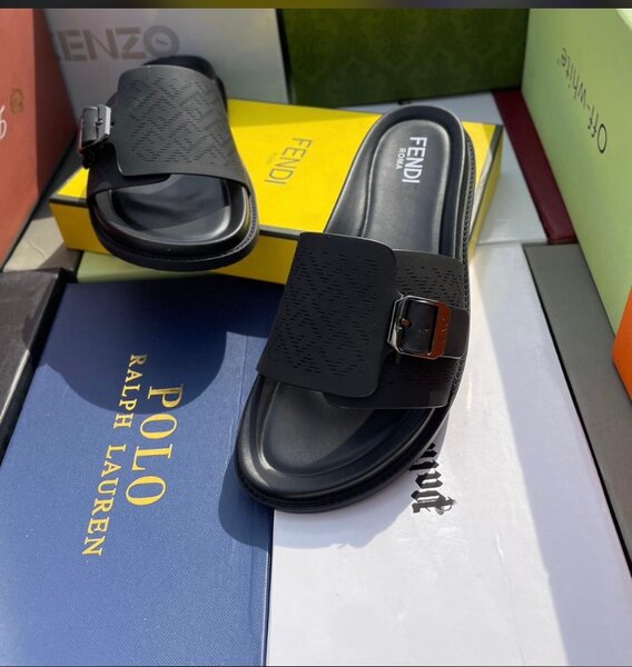 Sandales de luxe élégantes