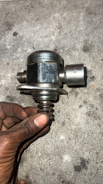 Pompe de suralimentation moteur