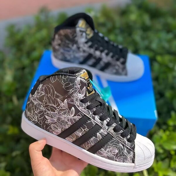 Baskets Hautes à Motif Floral