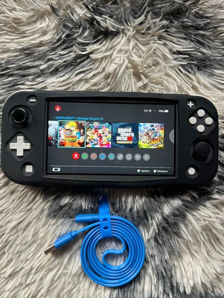 Console portable avec étui