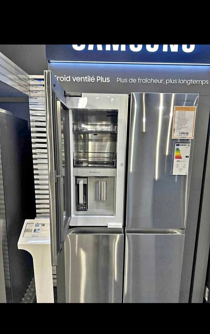 Réfrigérateur LG inox moderne