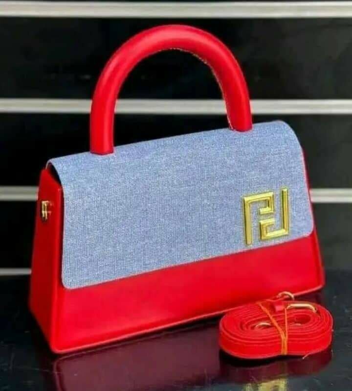 Sac à main chic en cuir