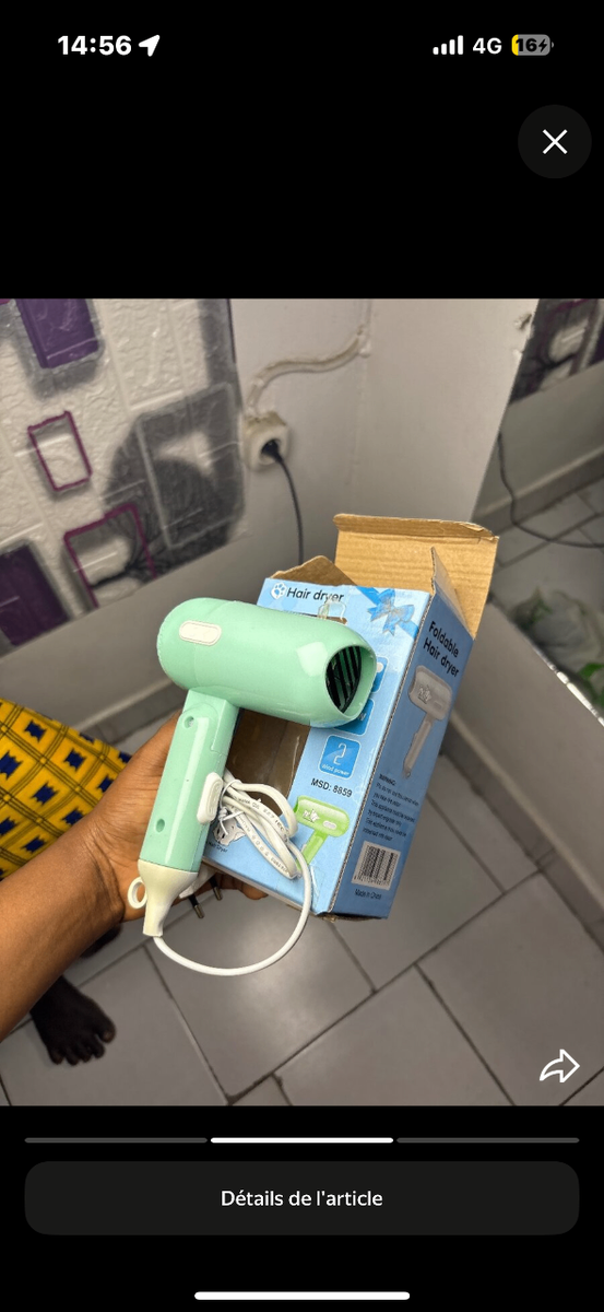 Sèche-cheveux pliable compact