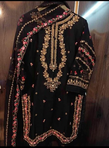 Lawn 3 Peace Suit