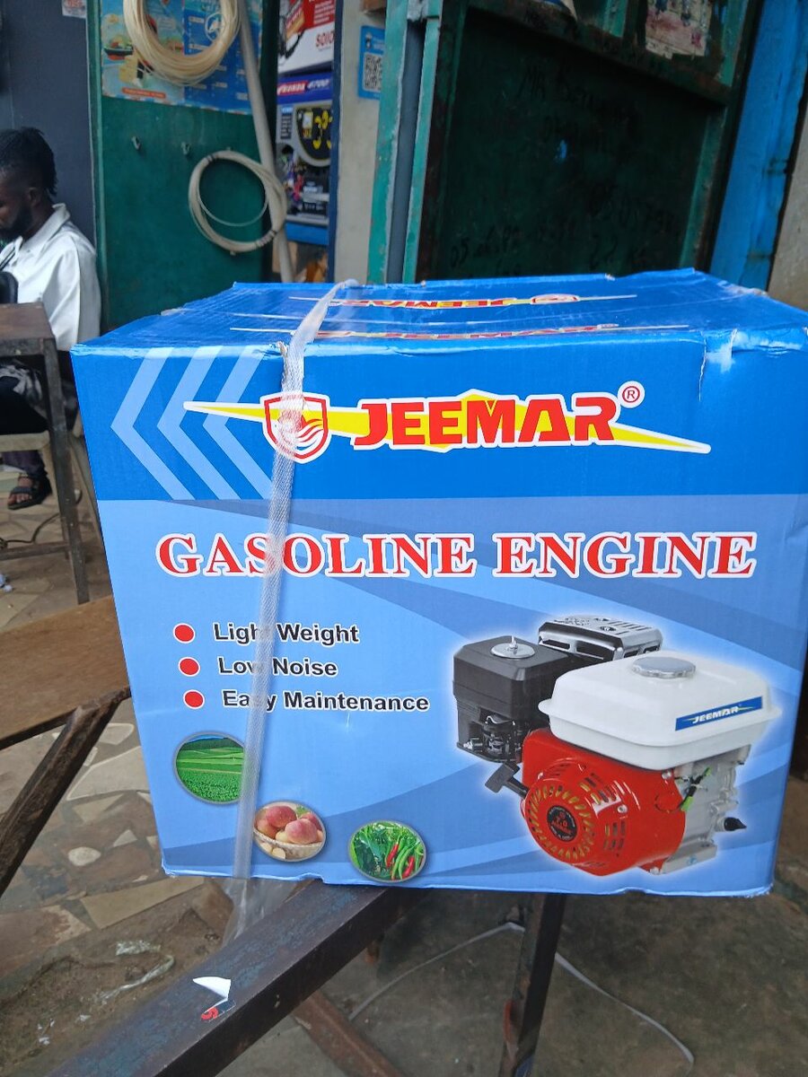 Moteur à essence JEEMAR