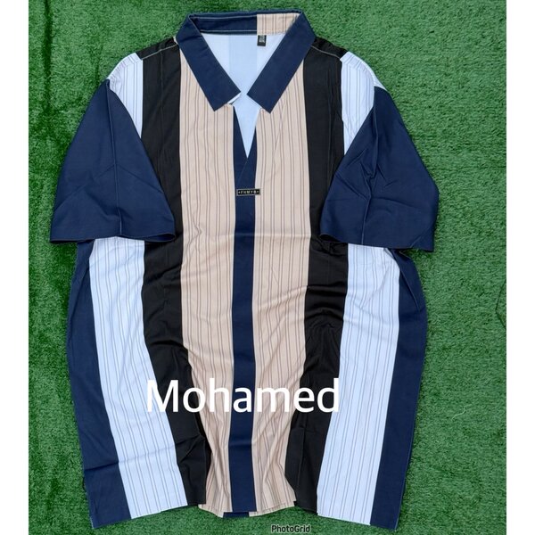 Kimono élégant et chemise rayée