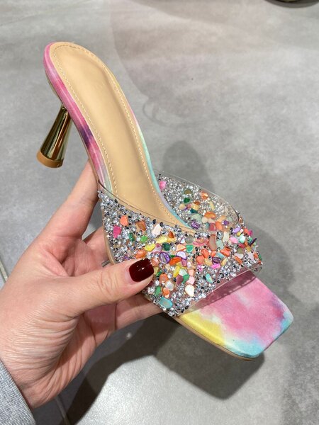 Sandales à talon multicolores