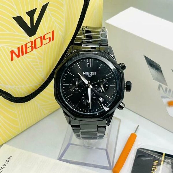 De belles et élégantes montres-bracelets de marque Nibosi