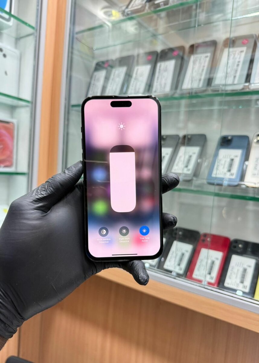 14 Pro Max 256Go écrans changé