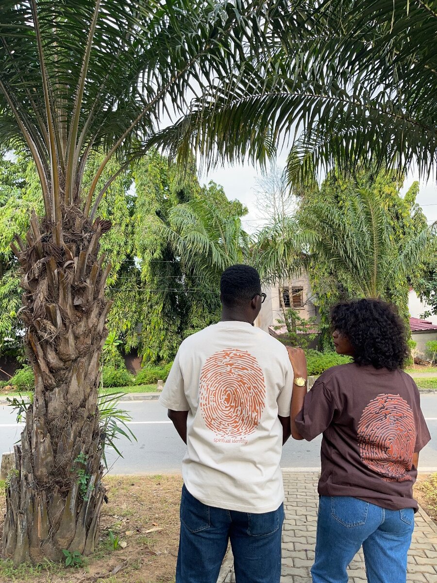 T-shirt en coton empreinte digitale