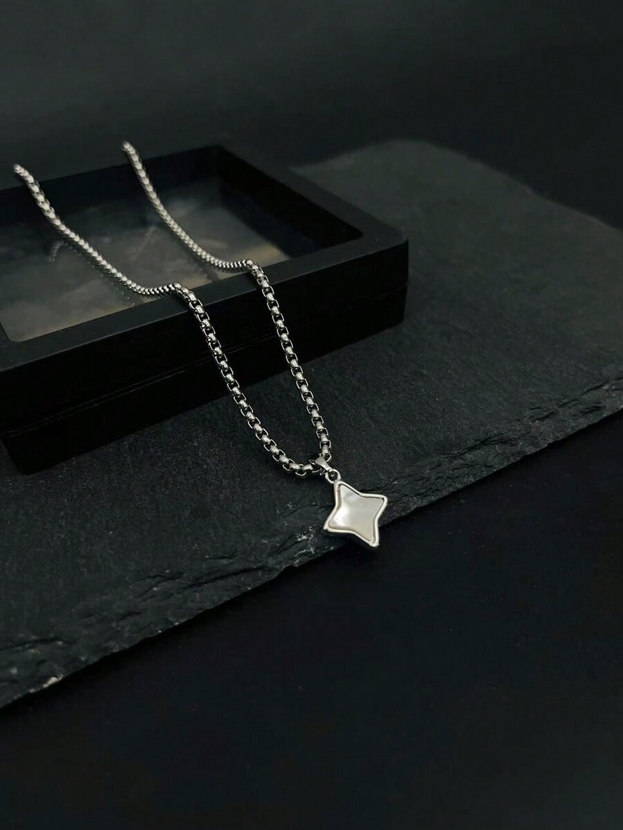 Collier étoile chic homme