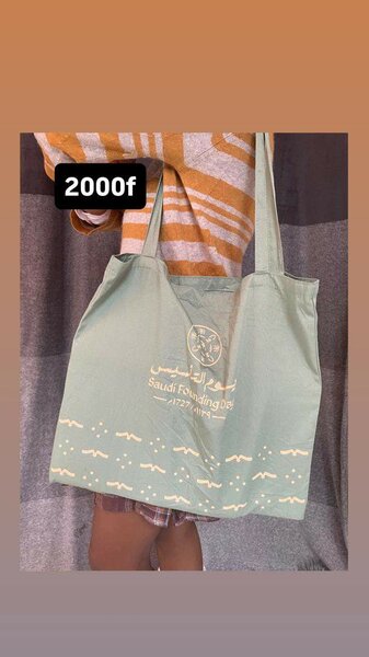 Tote bags