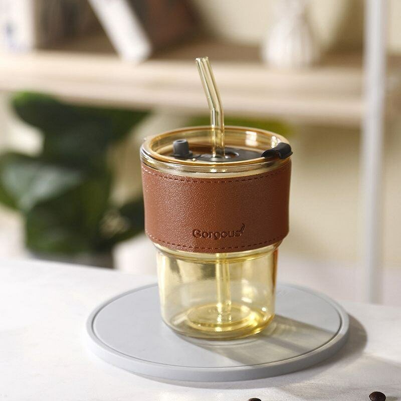 Tasse réutilisable avec manchon en cuir