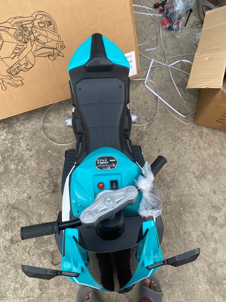 Moto électrique enfant