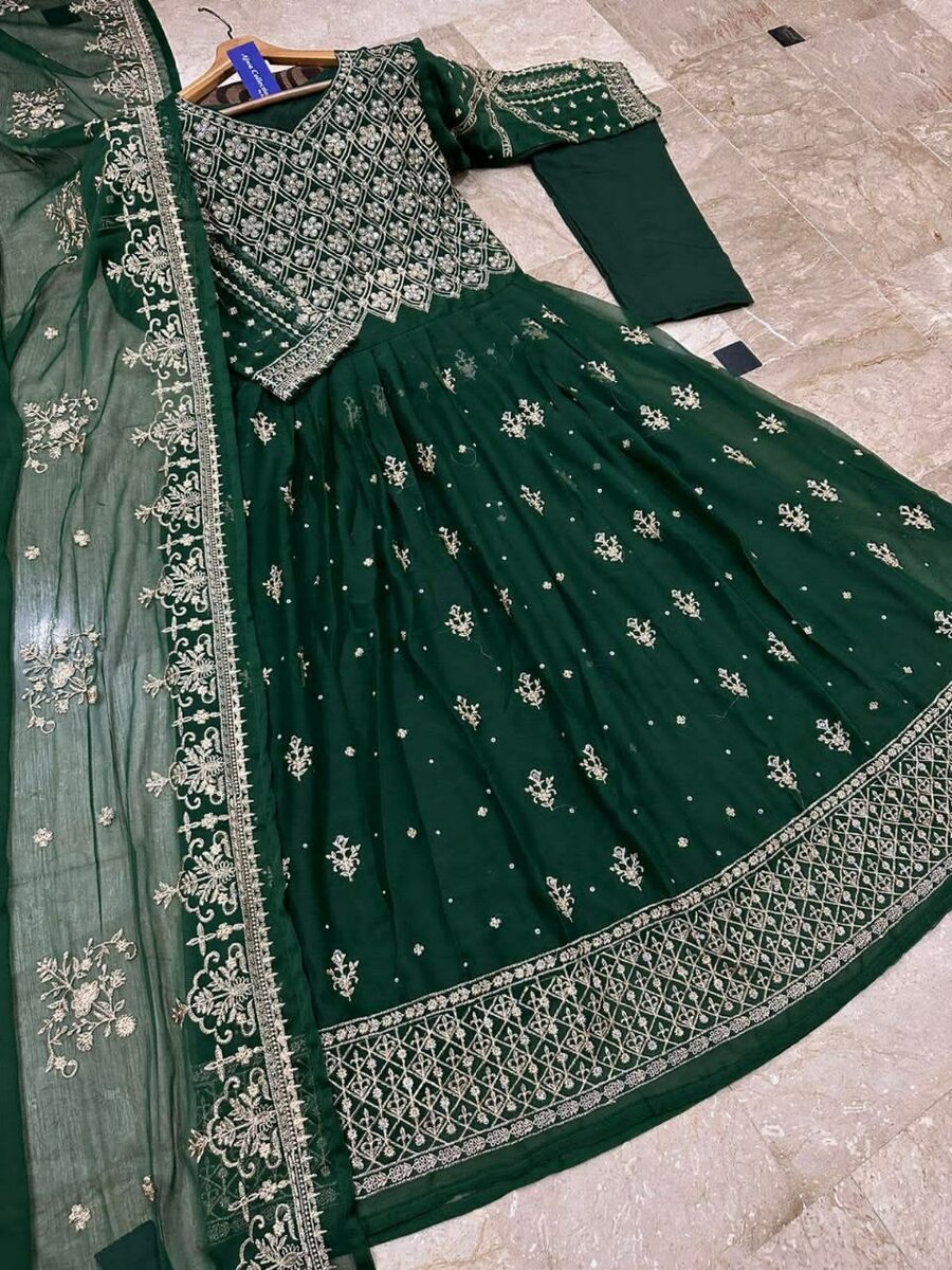 Heavy embroidery maxi,  dupatta,.trouser