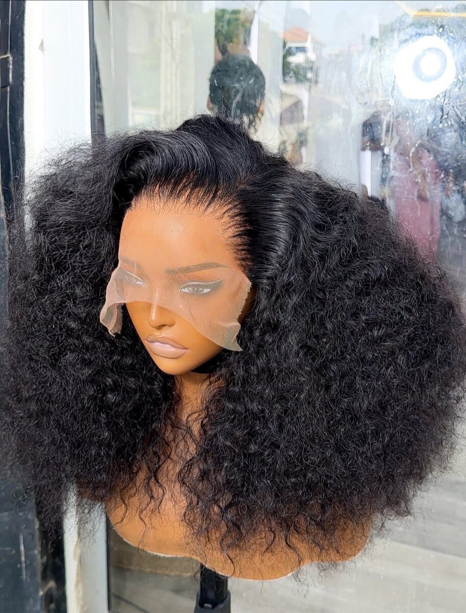 Perruque Bouclée Volumineuse