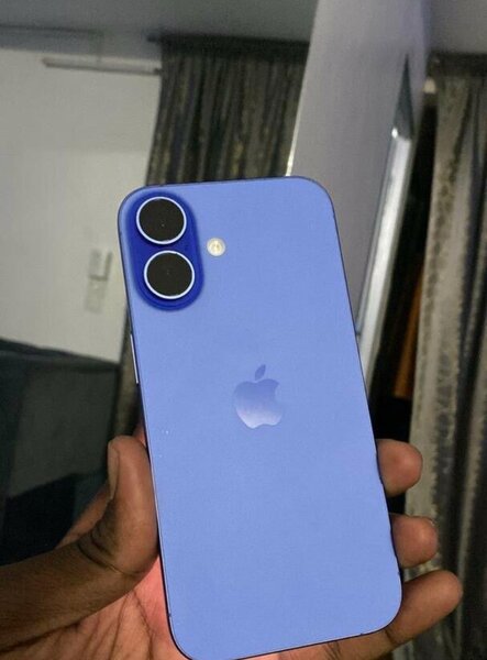 iPhone bleu - Dernière génération