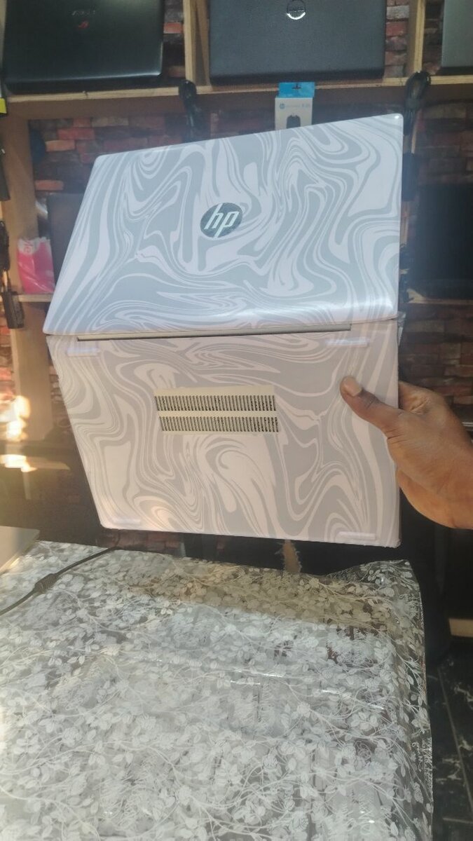 HP probook 430G6 256GO ssd