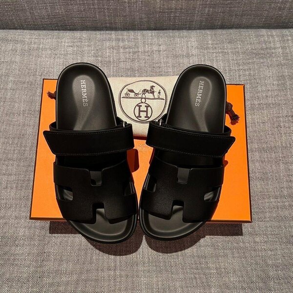 Lovely sandals for both men and women
