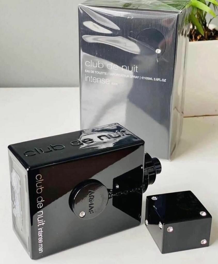 Club de nuit intense man