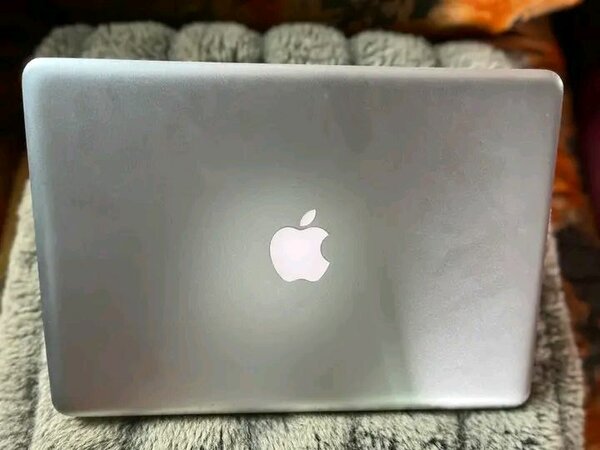 Apple MacBook Pro