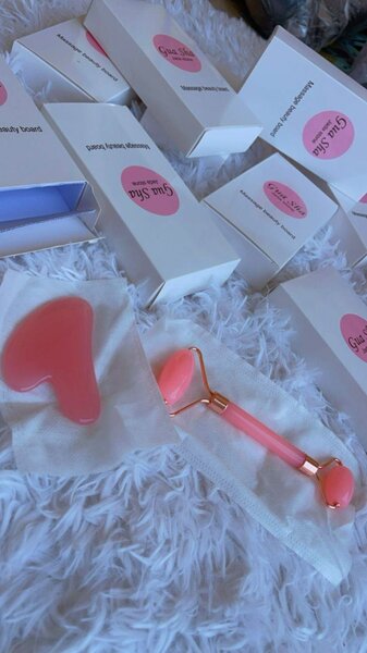 Jaderoller and gua sha