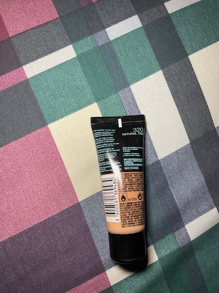 Fond de teint Fit Me 320