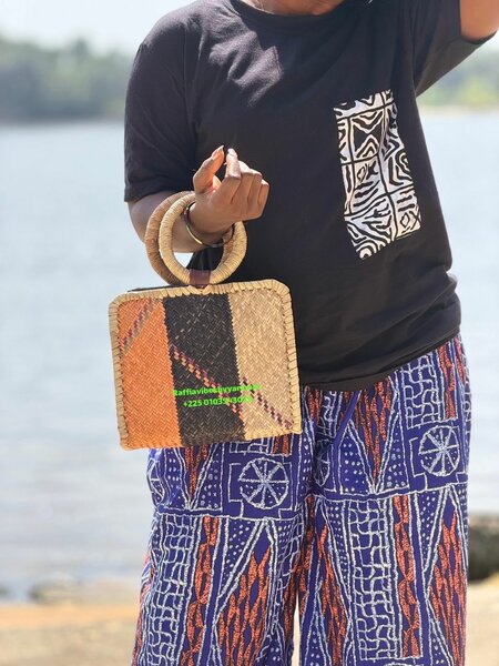 Sac en raphia artisanal chic