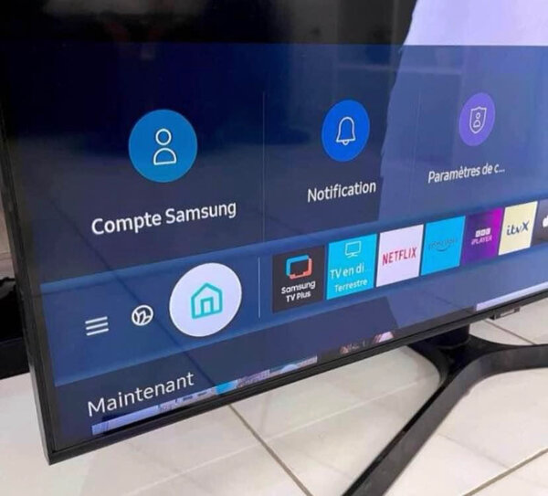 Télévision Smart Samsung UHD