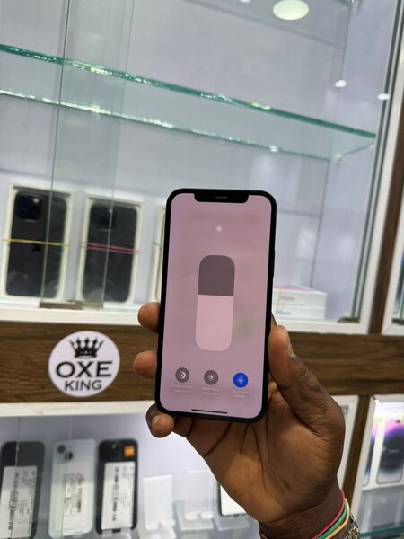 12 simple quasi neuf tres prop