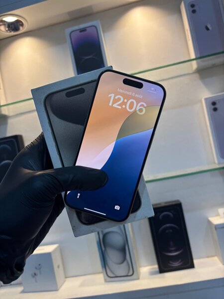 iPhone 15 pro 128 giga