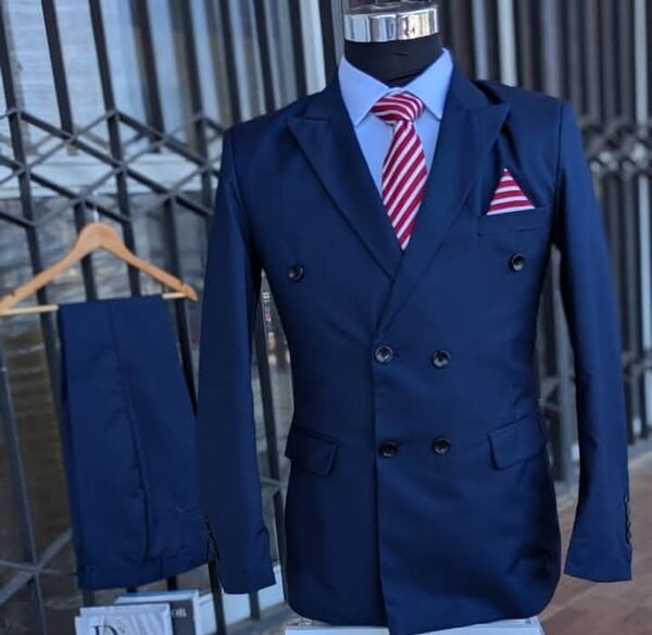 Double breasted suits