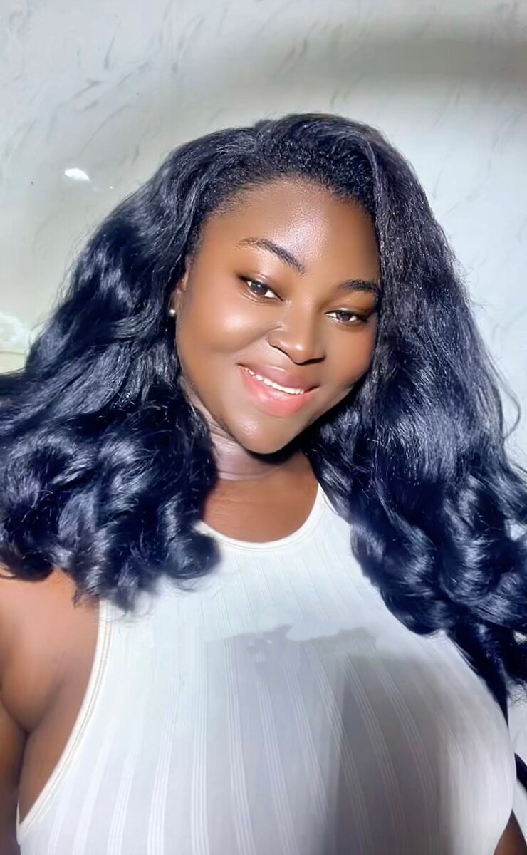 Perruque Bouclée Noire