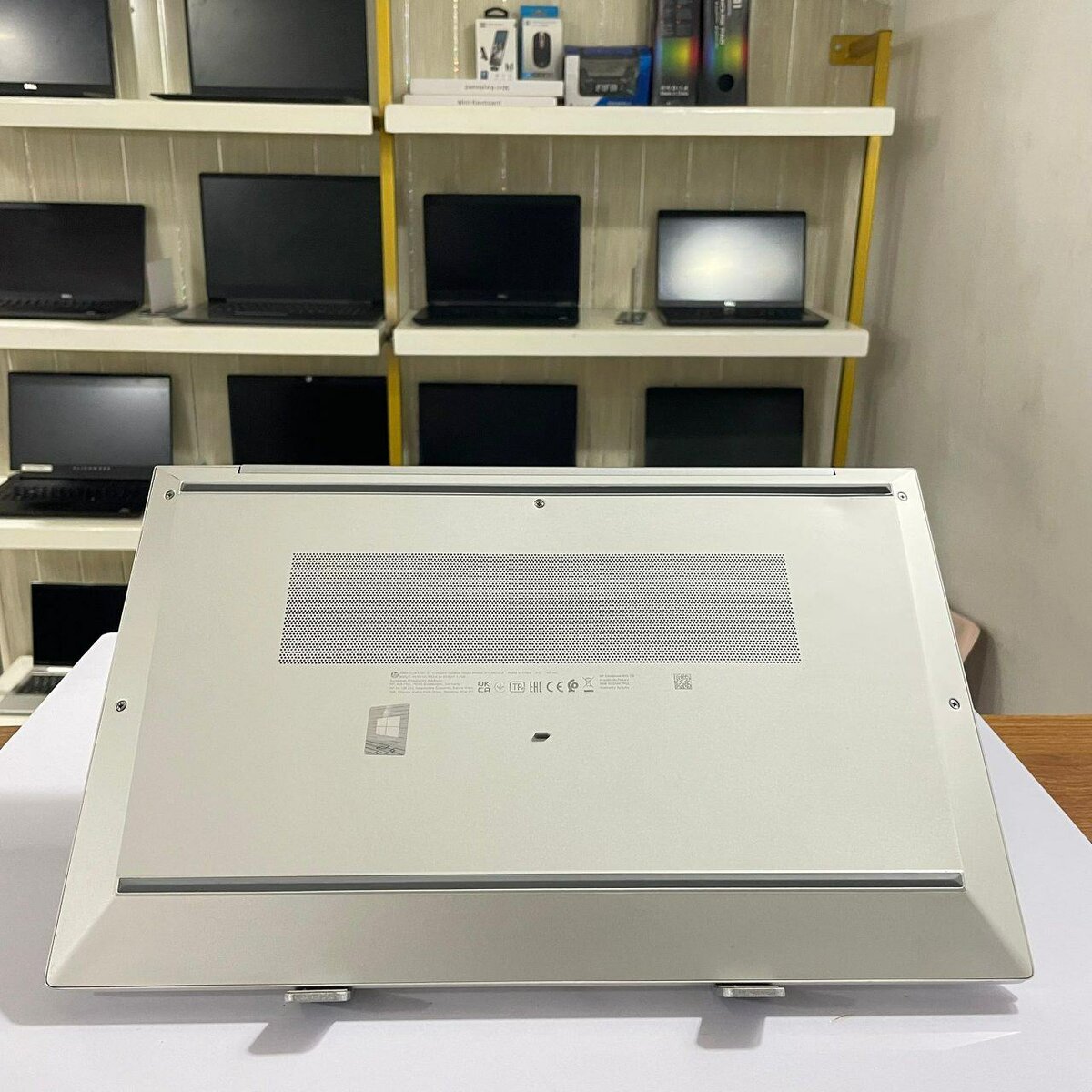 HP EliteBook 855 G8 Ryzen 5800U 16GB