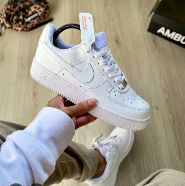 Baskets blanches classiques