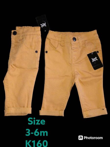 Kids classic jeans for grabs