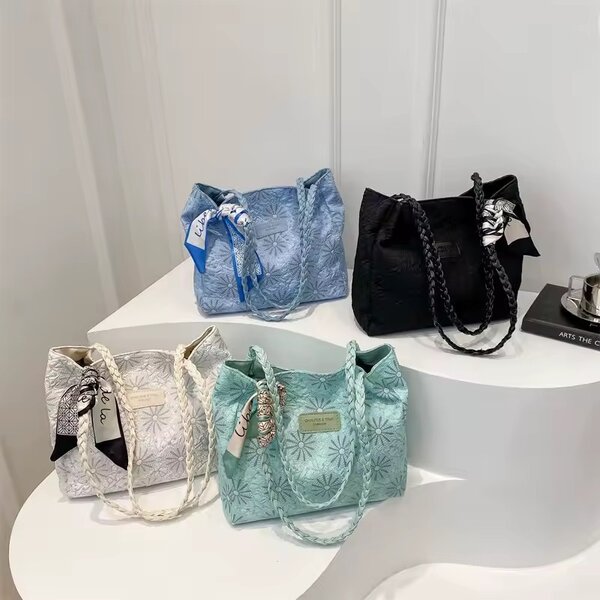 Trendy Canvas Tote Bags