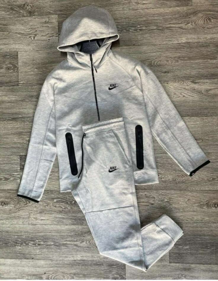 Ensemble de survêtement Nike confortable