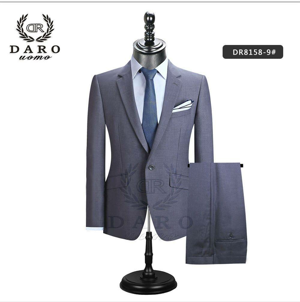 Two piece Daro suit