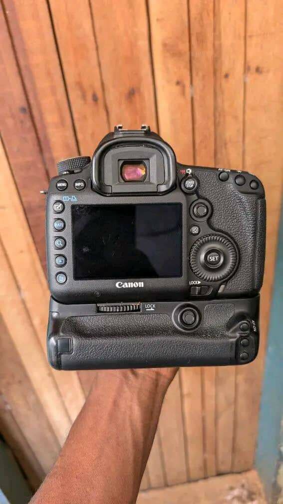 Appareil photo Canon DSLR