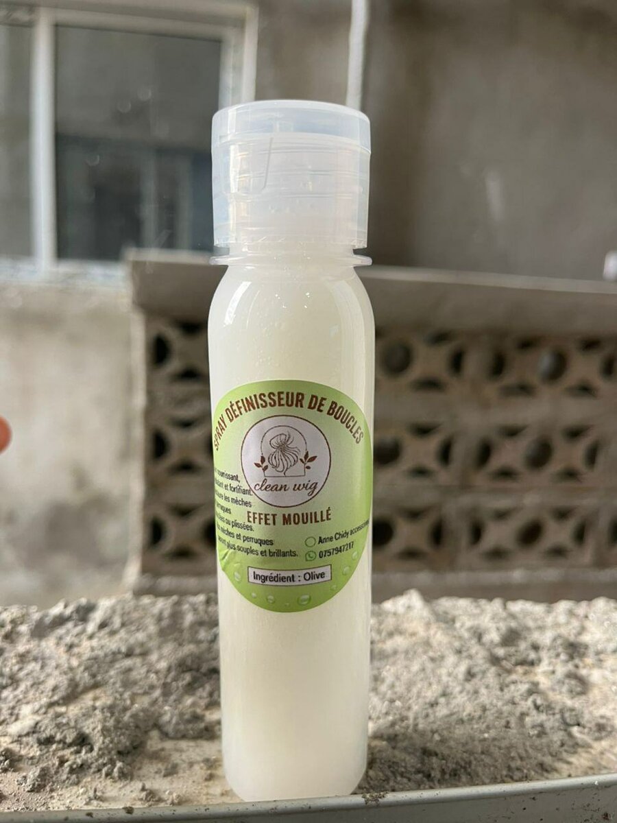 Définisseur Boucles Effet Mouillé