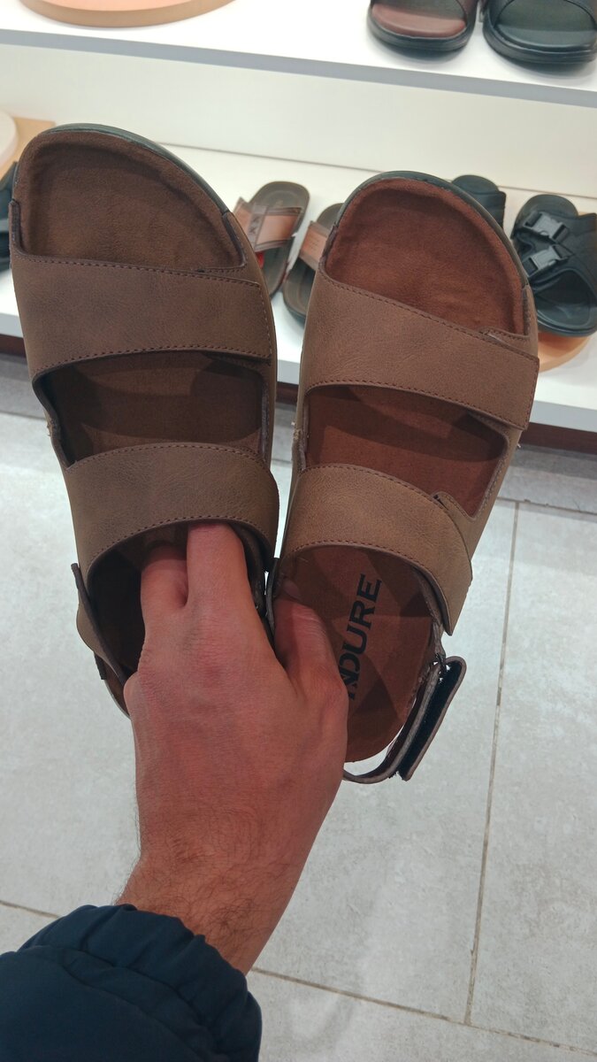 Sandal