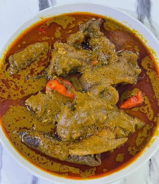 Sauce graine, galettes jaunes,