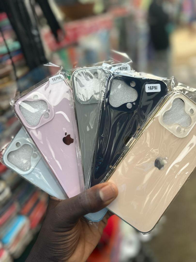Coques iPhone Modernes Colorées