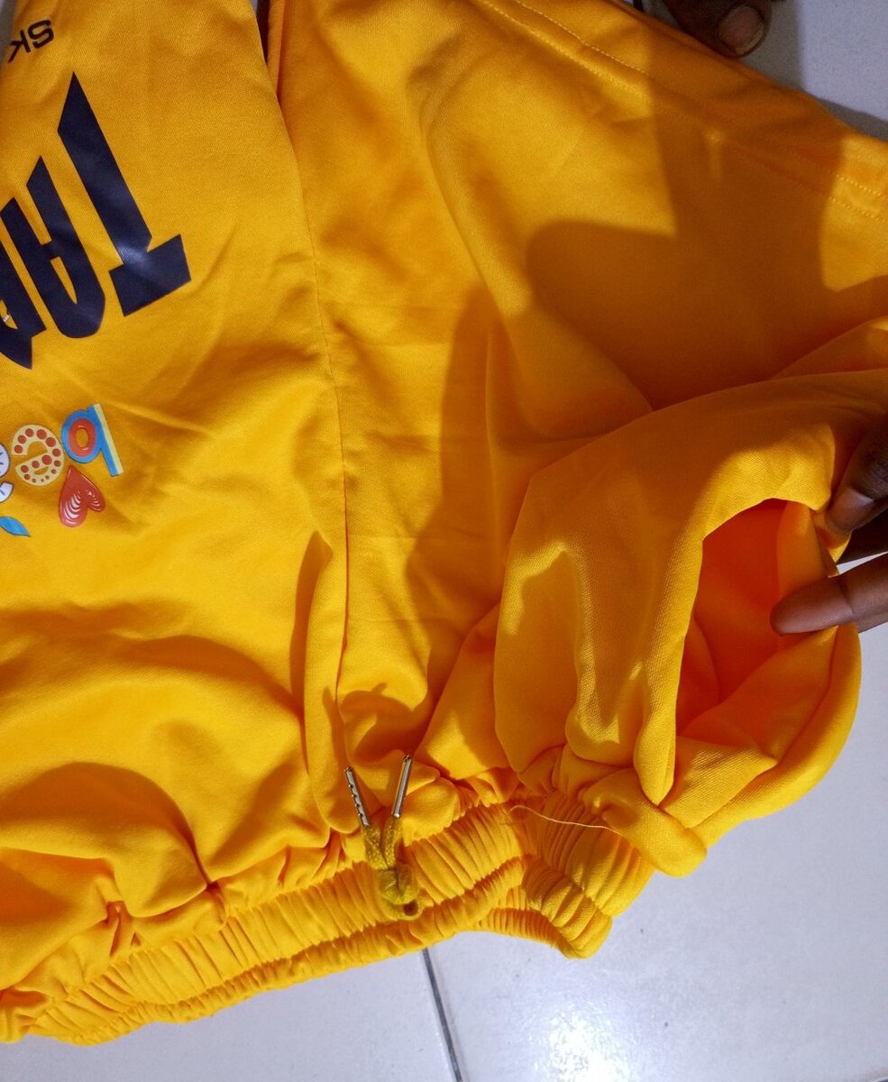 Shorts de skate jaune