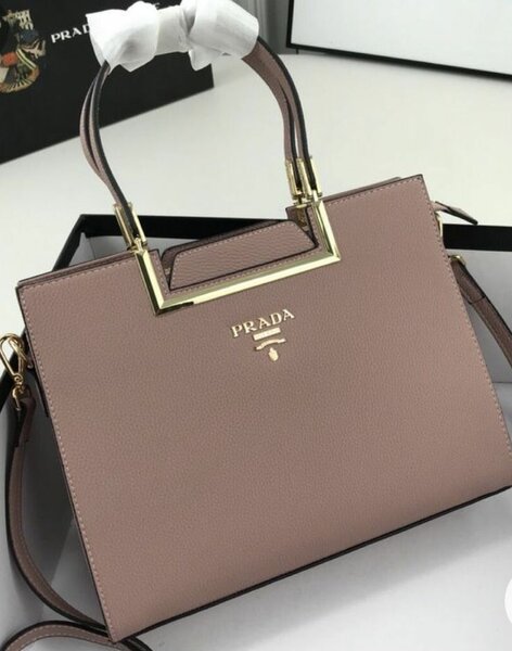 Ladies handbag