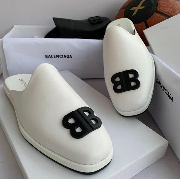 Mules modernes pour femmes