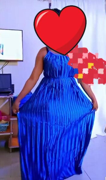 Robe longue plissée bleue