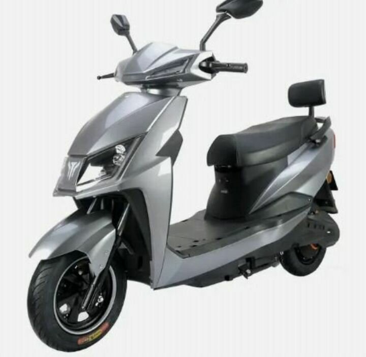 Scooter électrique moderne