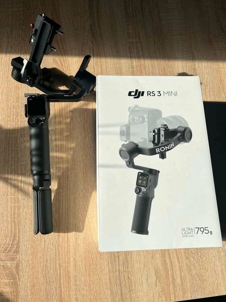 Stabilisateur DJI RS 3 Mini